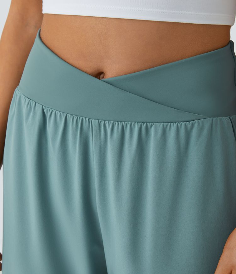 Breezeful™ - Pleated pants with high vitality and side bags