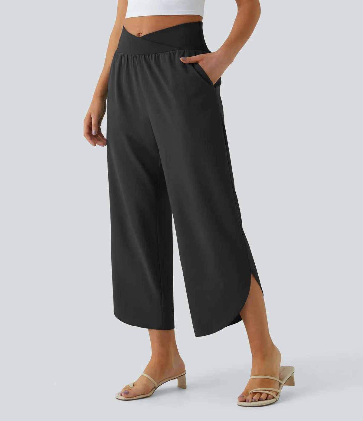 Breezeful™ - Pleated pants with high vitality and side bags