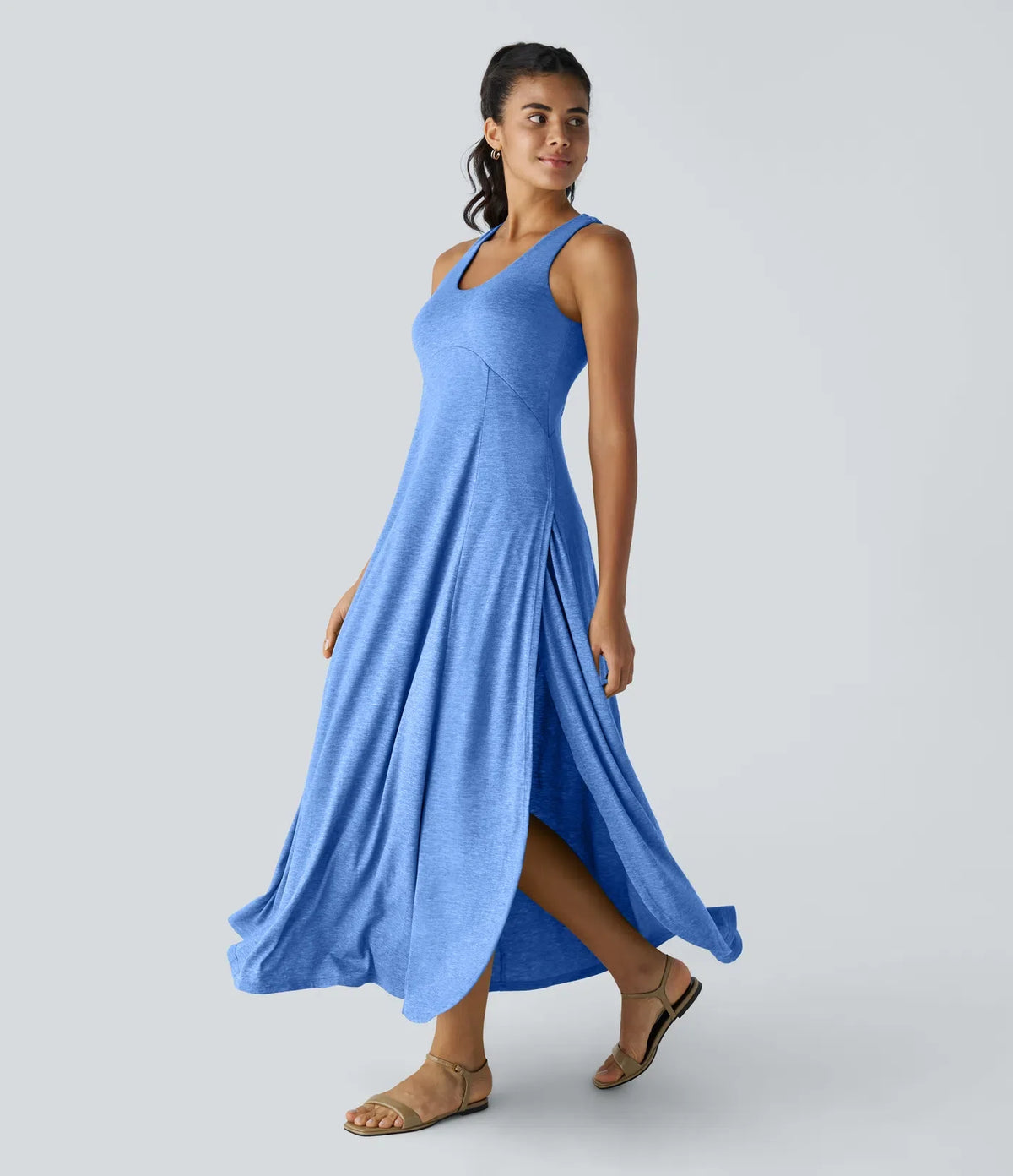 Serena™ - Maxi dress with flowing canotta and senza schienale con scollatura a U e spacco